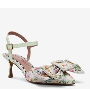 Betsey Johnson Emely Pump